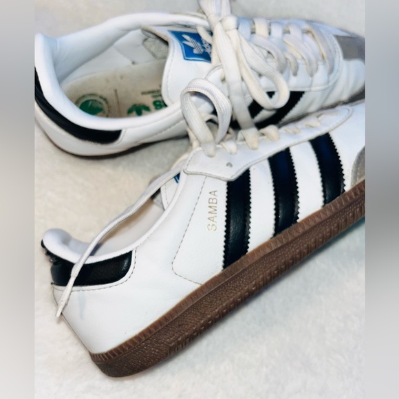 Adidas Samba Sneakers sz 7 - Picture 4 of 9